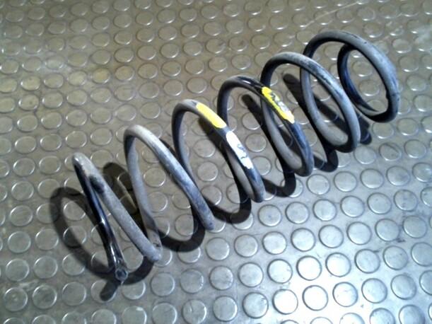 Foto: HINTERFEDER LINKS eines Hyundai Getz 1.1