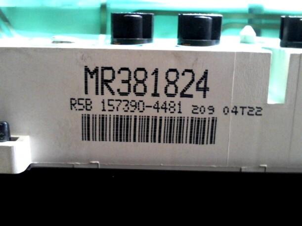 Foto: TACHOEINHEIT eines Mitsubishi Galant 2500 V6-24
