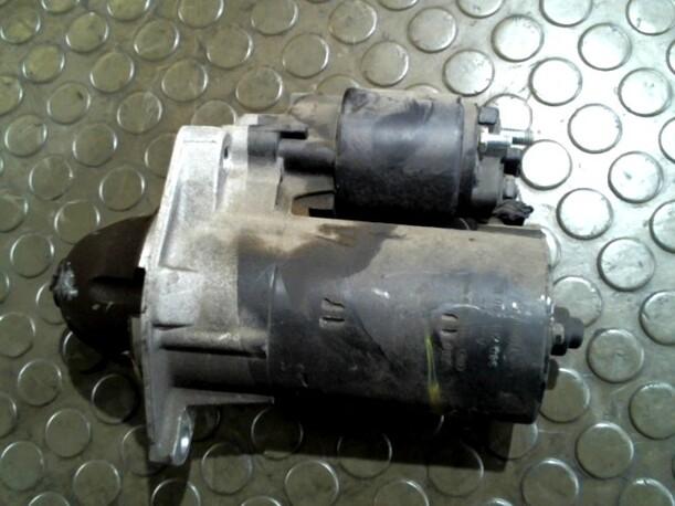 Foto: ANLASSER / STARTER BOSCH eines Opel Astra 2.0