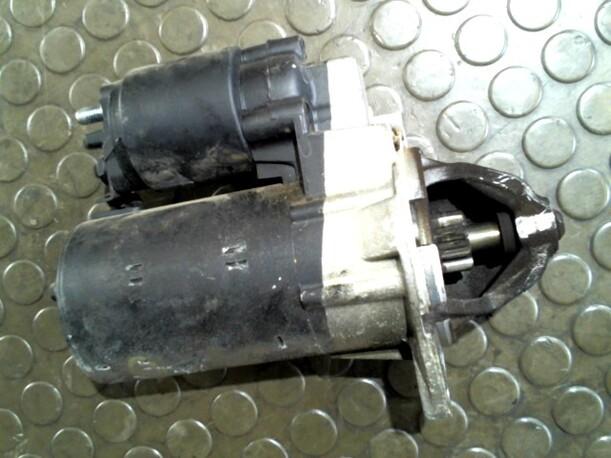 Foto: ANLASSER / STARTER BOSCH eines Opel Astra 2.0