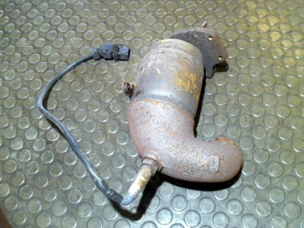 Foto: KATALYSATOR VORN eines Alfa Romeo 147 1.9 JTD