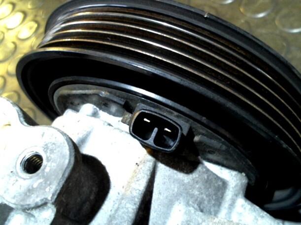 Foto: KOMPRESSOR KLIMAANLAGE eines Fiat Punto 1.2