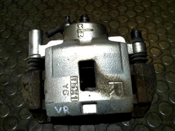 Foto: BREMSSATTEL VORN RECHTS eines Mazda Xedos 6 1.6i 16V