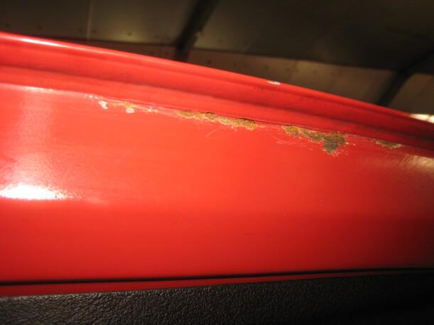 Foto: HECKKLAPPE / HECKDECKEL eines Renault Clio 1.2