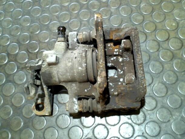Foto: BREMSSATTEL HINTEN RECHTS eines Alfa Romeo 156 1.8 16V Twin Spark