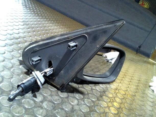 Foto: AUSSENSPIEGEL RECHTS MECH. VERSTELLBAR eines Peugeot 306 Break