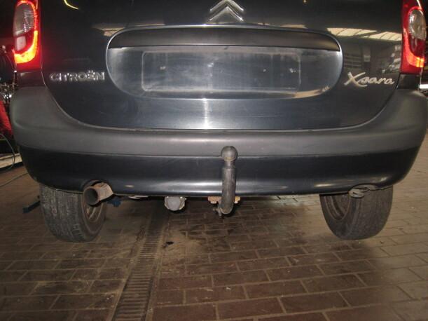 Foto: STOßSTANGE / STOSSFÄNGER HINTEN eines Citroen Xsara Picasso 1.8i CD
