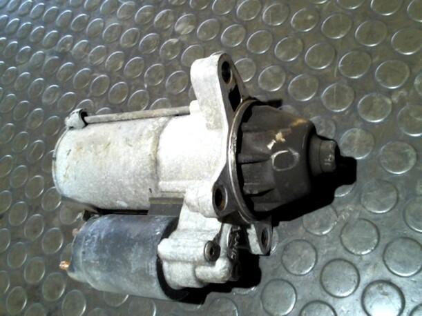 Foto: ANLASSER / STARTER eines Ford Mondeo Turnier 16V