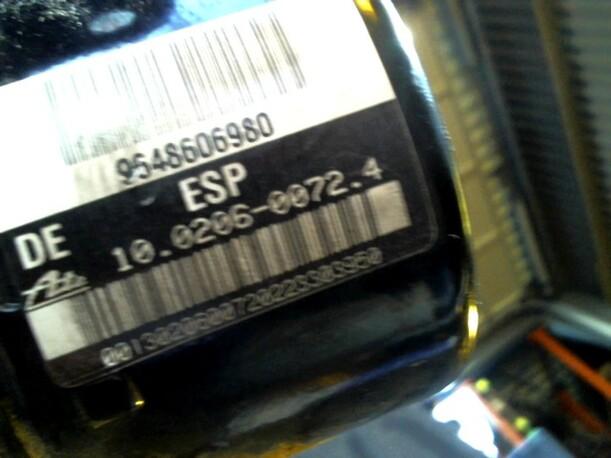 Foto: HAUPTBREMSAGGREGAT ABS eines Citroen C5 2.0