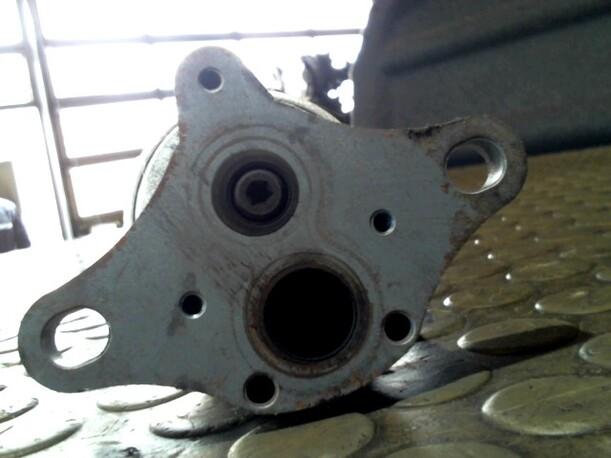 Foto: ABGASRÜCKFÜHRUNGSVENTIL eines Citroen C5 2.0