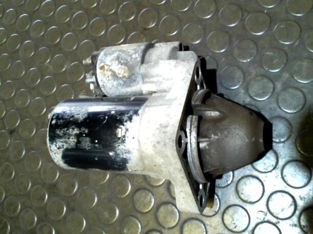 Foto: ANLASSER / STARTER  BOSCH eines Ford Ka CD