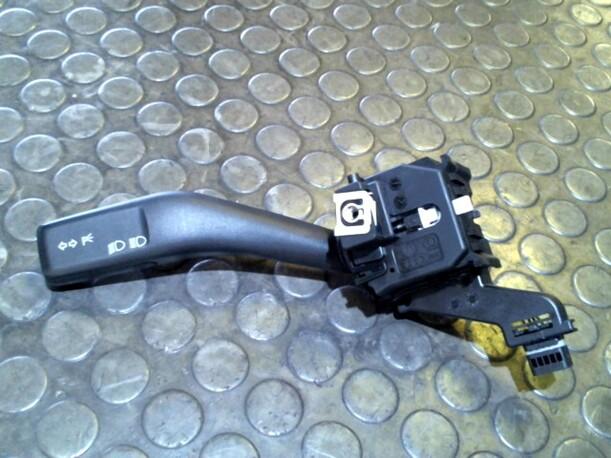 Foto: BLINKSCHALTER/KOMBISCHALTER eines Audi A3 1.6 CD