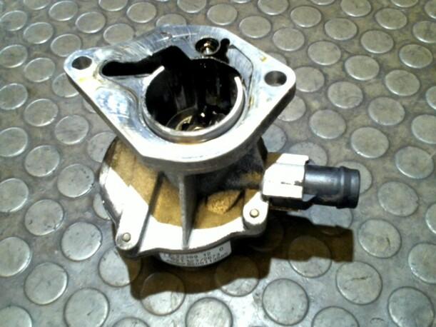 Foto: VAKUUMPUMPE eines Renault Clio 1.5 dCi CD