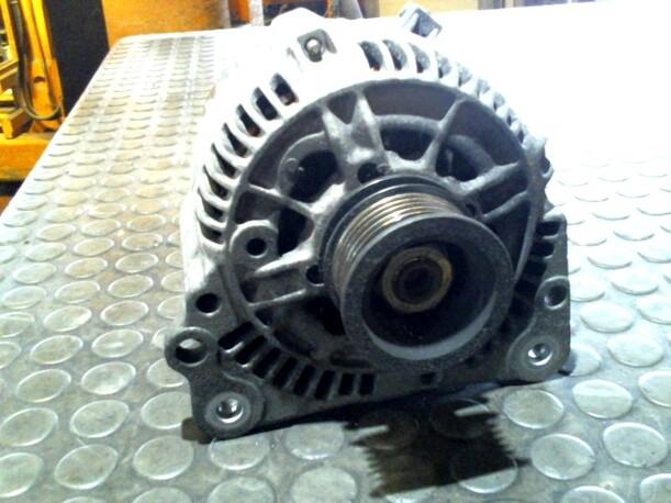 Foto: LICHTMASCHINE eines Seat Arosa 1.0 MPI CD