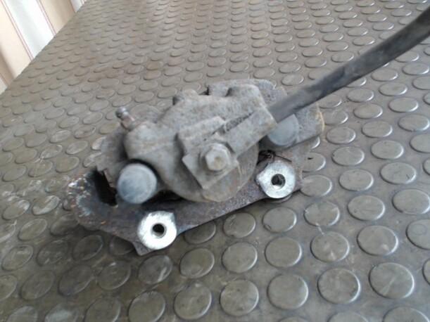 Foto: BREMSSATTEL HINTEN LINKS eines Jaguar XJ6 3.2 Sunnyboy
