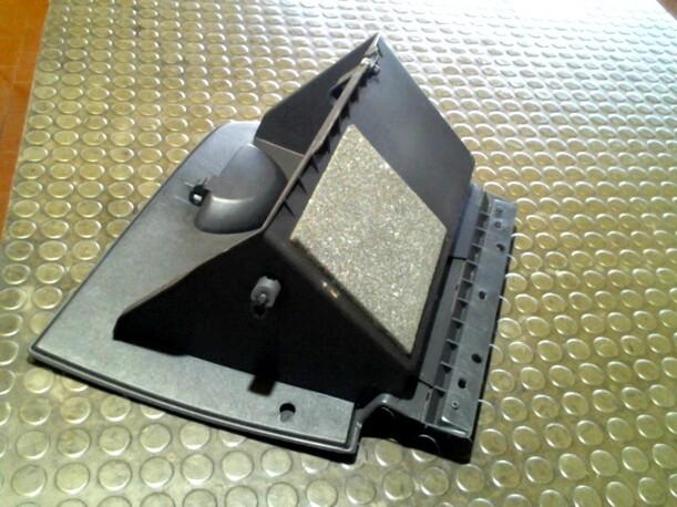 Foto: HANDSCHUHFACH eines Ford Focus Turn. 1.8 TDCi CD