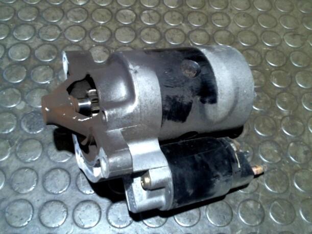 Foto: ANLASSER / STARTER eines Citroen Saxo 1.1 CD