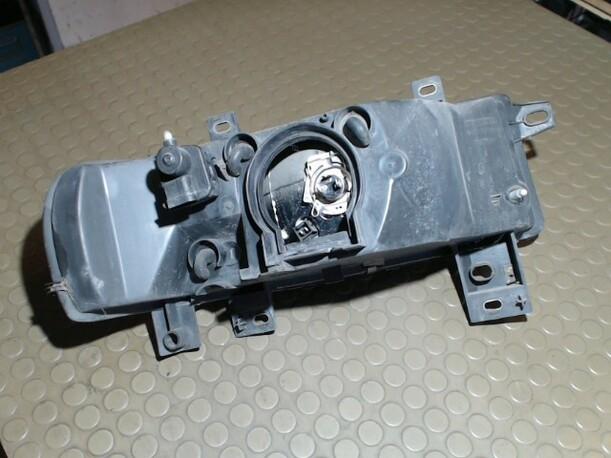 Foto: SCHEINWERFER LINKS eines Renault Master 2.8 dTi L1H1
