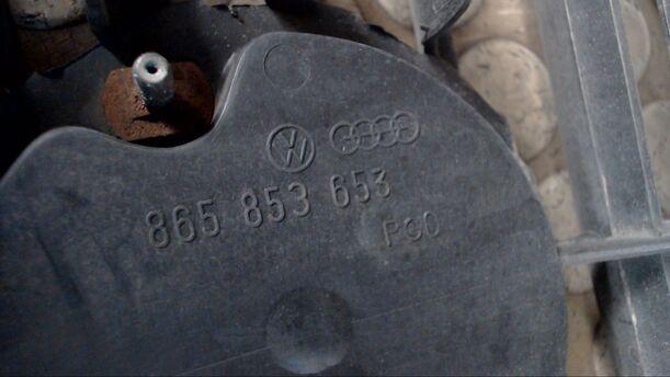 Foto: KÜHLERGRILL eines VW DERBY