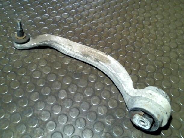 Foto: QUERLENKER UNTEN HINTEN LINKS eines VW Passat Variant 1.8 5V