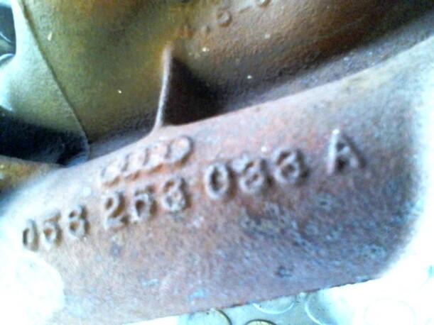 Foto: AUSPUFFKRÜMMER eines VW Passat Variant 1.8 5V