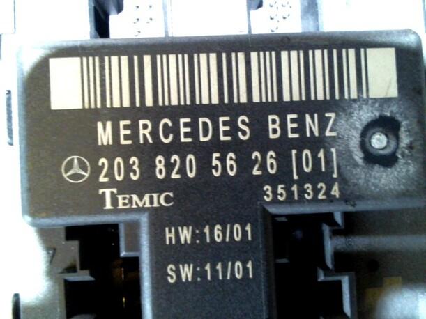 Foto: TÜRSTEUERGERÄT VORN RECHTS eines Mercedes-Benz C 320