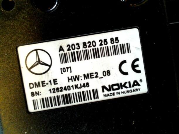 Foto: STEUERGERÄT HANDY INTERFACE eines Mercedes-Benz C 320