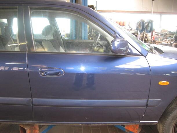 Foto: TÜR VORNE RECHTS eines Mazda 626 2.0 CD