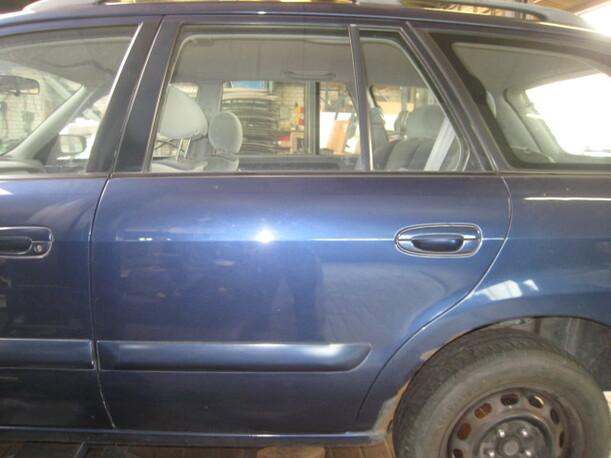 Foto: TÜR HINTEN LINKS eines Mazda 626 2.0 CD