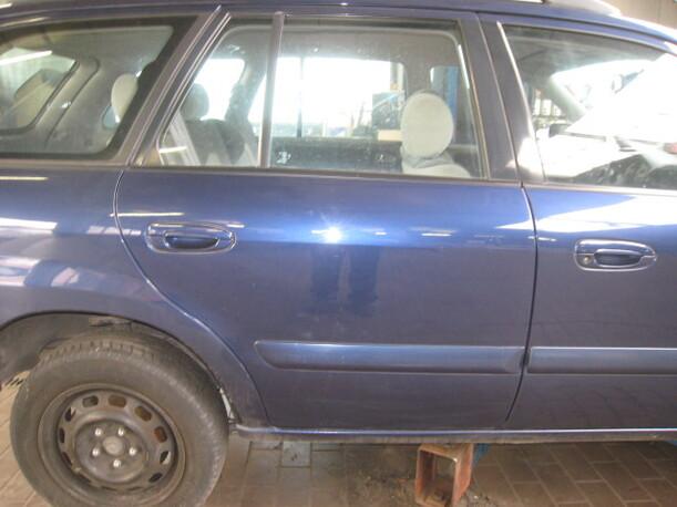Foto: TÜR HINTEN RECHTS eines Mazda 626 2.0 CD
