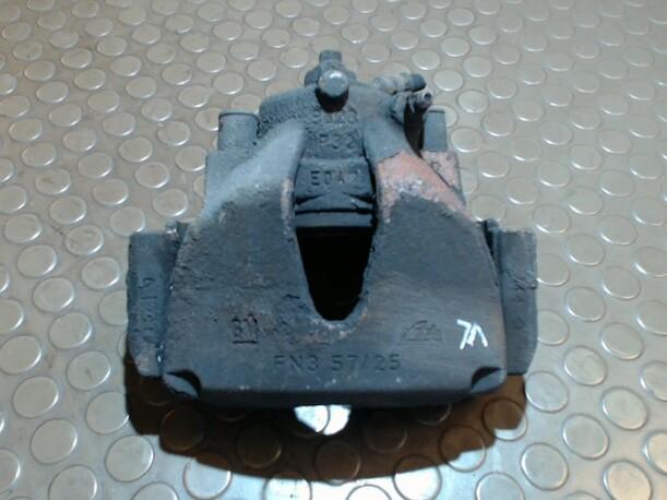 Foto: BREMSSATTEL VORN LINKS eines Opel Meriva 1.6 16V CD