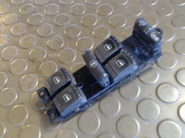 Foto: FENSTERHEBERSCHALTER eines VW Golf 1.4 CD