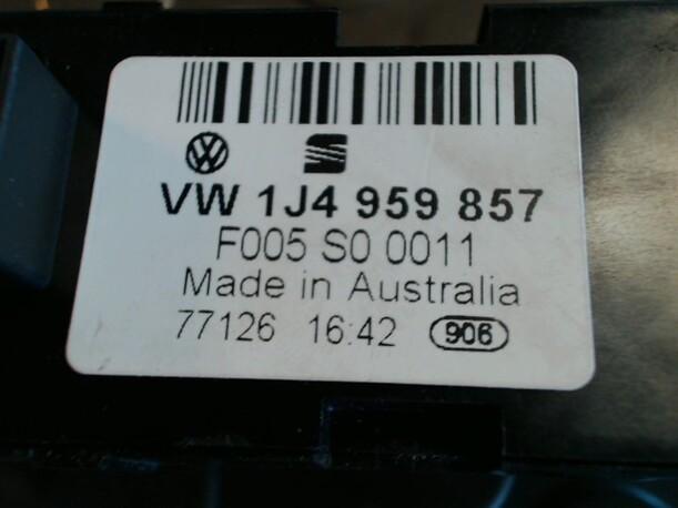 Foto: FENSTERHEBERSCHALTER eines VW Golf 1.4 CD