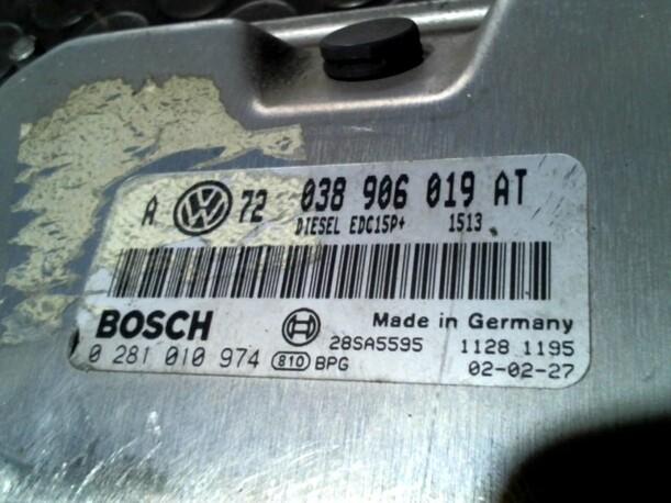 Foto: STEUERGERÄT EINSPRITZUNG eines VW Golf 1.9 TDI CD