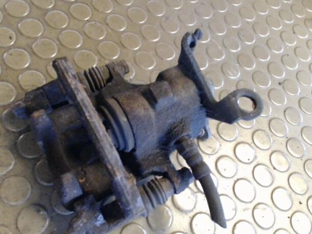 Foto: BREMSSATTEL HINTEN LINKS eines Ford Focus Turnier CD