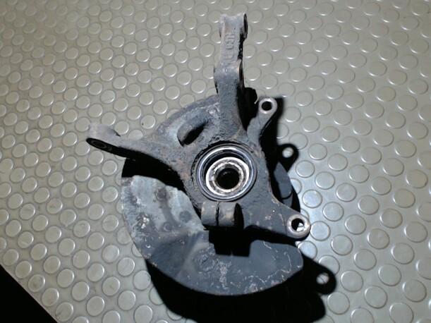 Foto: ACHSSCHENKEL VORNE LINKS eines Suzuki Swift 1.0 CD