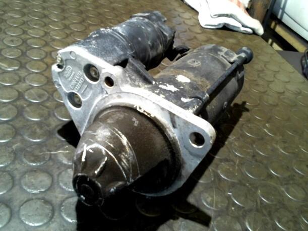 Foto: ANLASSER / STARTER eines BMW 316i CD