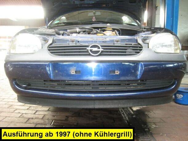 Foto: STOßFÄNGER / STOßSTANGE VORNE eines Opel Corsa 12V CD