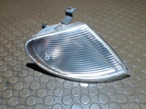Foto: BLINKER RECHTS eines VW Sharan 2.0
