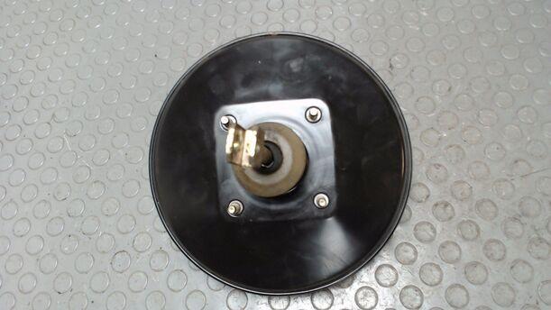 Foto: BREMSKRAFTVERSTÄRKER eines Fiat Multipla 100 16V CD