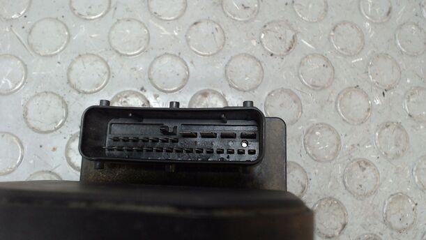 Foto: HAUPTBREMSAGGREGAT ABS eines Fiat Multipla 100 16V CD