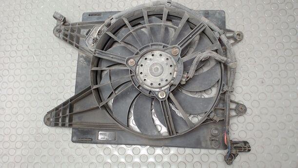 Foto: ELEKTROLÜFTER eines Fiat Multipla 100 16V CD