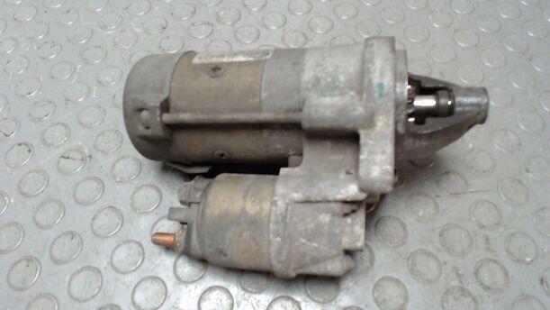 Foto: ANLASSER / STARTER eines Fiat Multipla 100 16V CD