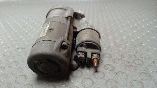 Foto: ANLASSER / STARTER eines Fiat Multipla 100 16V CD