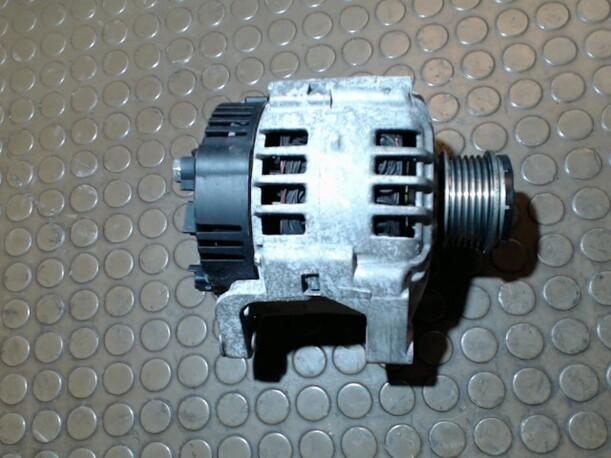 Foto: LICHTMASCHINE VALEO eines Renault Megane Grandtour 1.9dCi