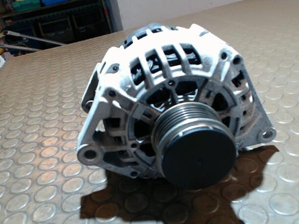 Foto: LICHTMASCHINE VALEO eines Renault Megane Grandtour 1.9dCi
