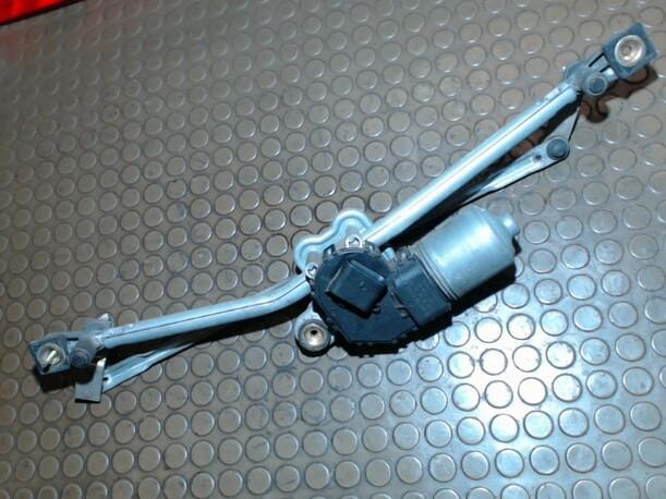 Foto: SCHEIBENWISCHERMOTOR VORN eines Ford Mondeo 2.0 Turnier TDCi