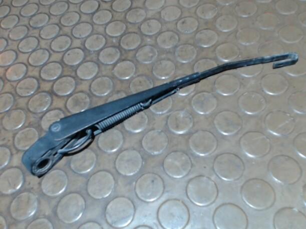 Foto: SCHEIBENWISCHERARM HINTEN eines Ford Mondeo 2.0 Turnier TDCi