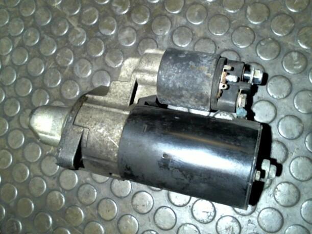 Foto: ANLASSER / STARTER  BOSCH eines Mercedes-Benz E 240 T
