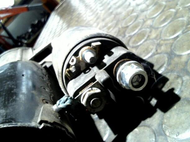 Foto: ANLASSER / STARTER  BOSCH eines Mercedes-Benz E 240 T